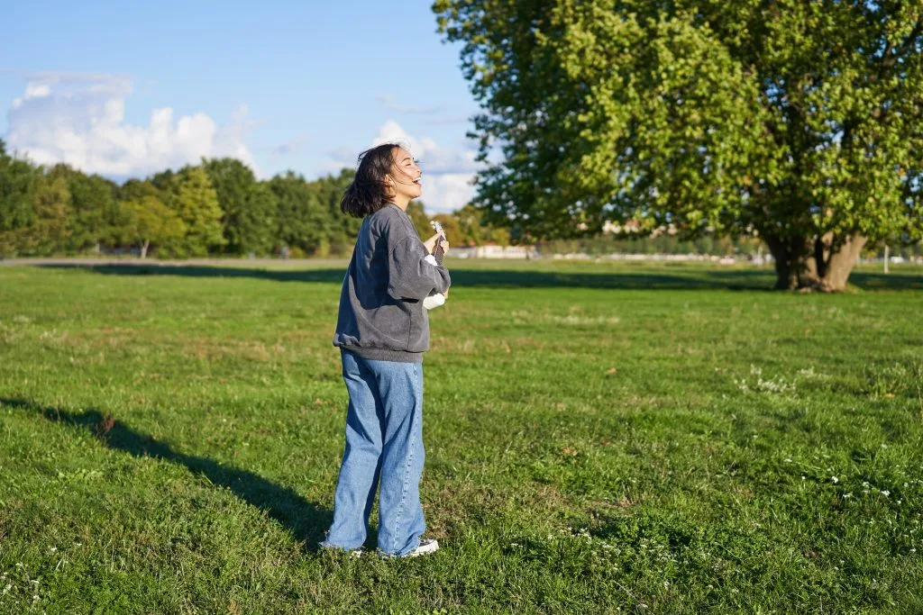 Natural daylight helps reset your body clock after travel.