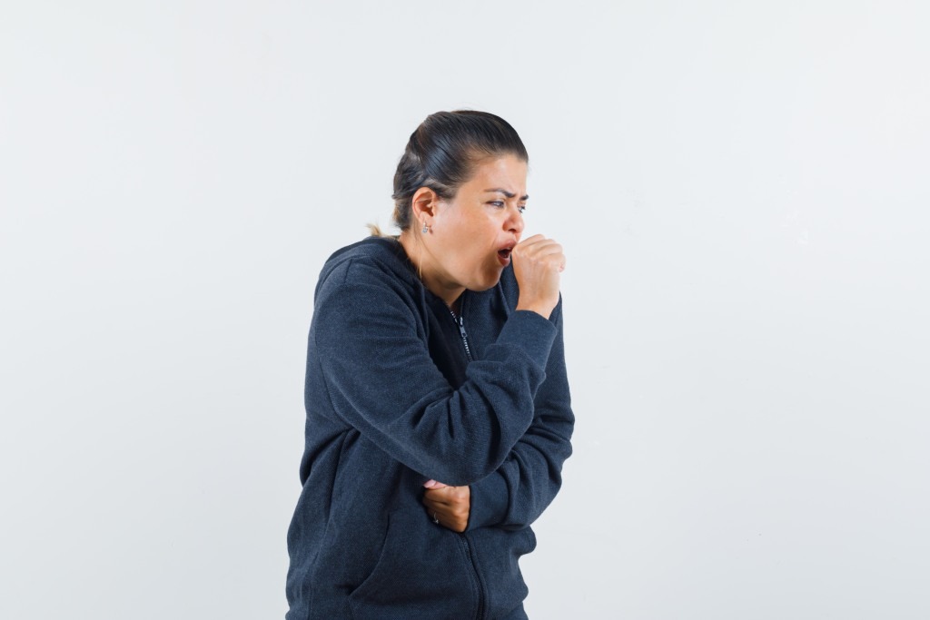 A persistent cough can accompany seasonal allergies.