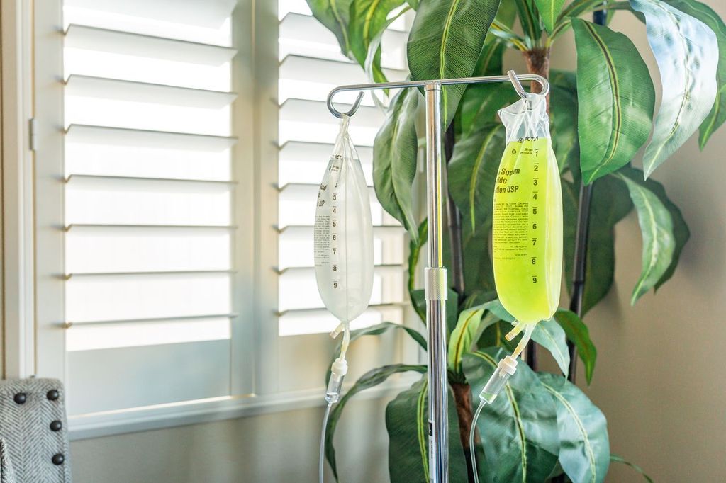How to choose the right types of IV fluids?