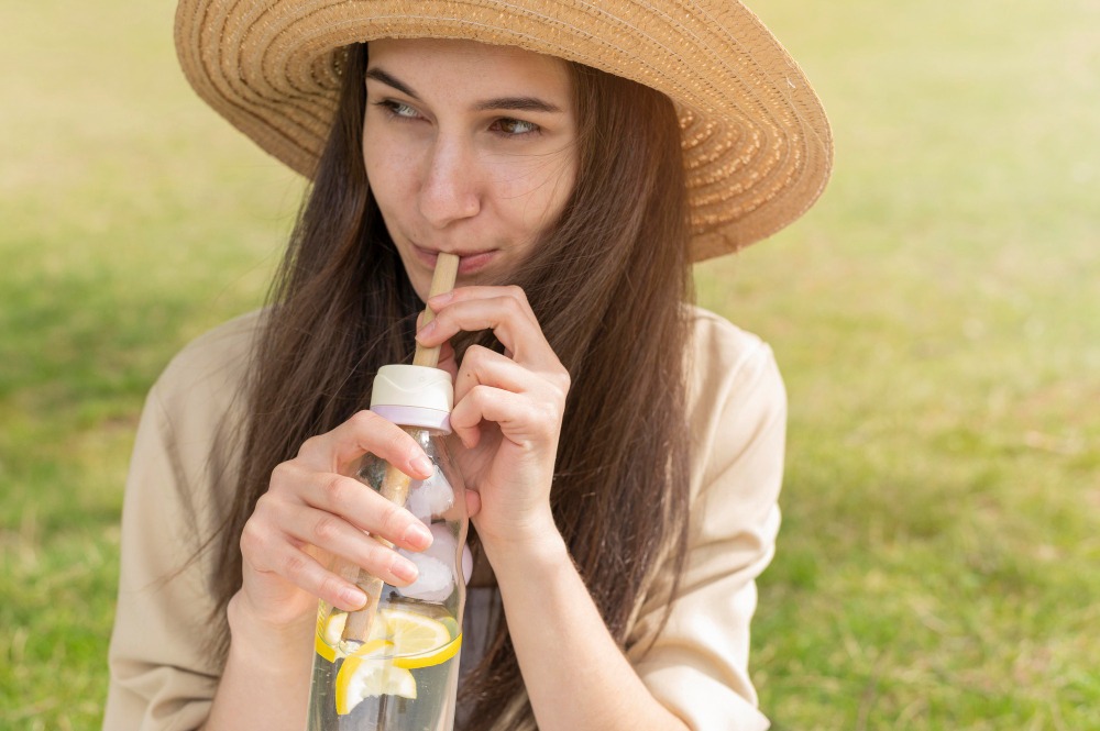 Drinking outdoors can prevent sun hangover